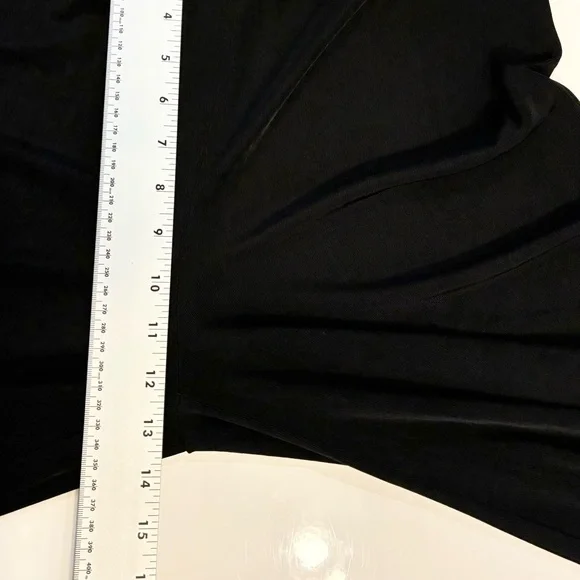 Nwot Chicos Travelers Liquid Knit Pant 1/M Wide Cropped Ruffle Hem Non Wrinkle - Picture 8 of 9